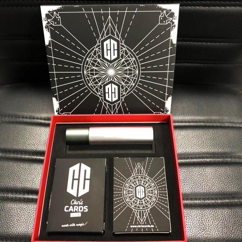 Gift Box - 2 Decks & UV Lamp - Image 3